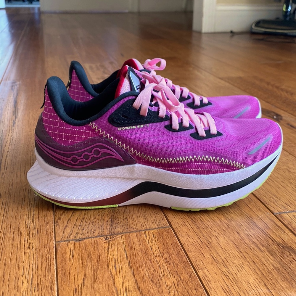 Like New! Saucony Endorphin Shift 2